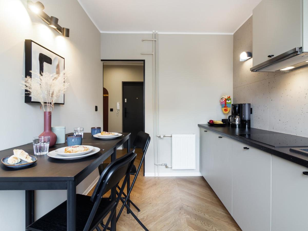 Apartament Good Morning Wroclaw 1 Pietro - Klima - 100M Rynek - Netflix - Parking W Cenie エクステリア 写真